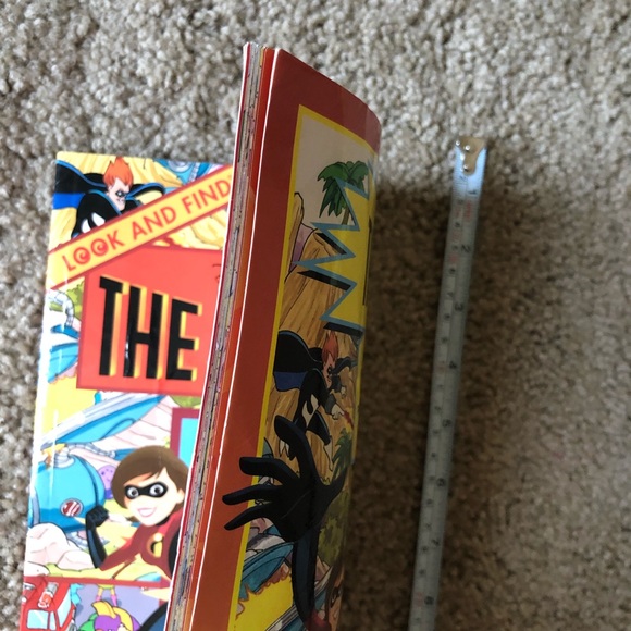 Look and Find Disney Pixar Incredibles - Picture 6 of 6